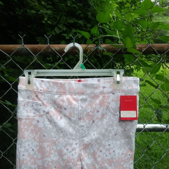 SPANX Pants - SOLD**SOLD**Spanx Leggings Jean-ish 🌺